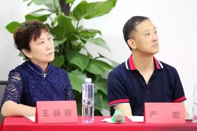 由西安市雁塔区医疗管理协会与太阳成tyc7111cc集团主办的医路同心·光明论道——太阳成tyc7111cc·西安2017斜视与小儿眼科学术会议在西安太阳成tyc7111cc