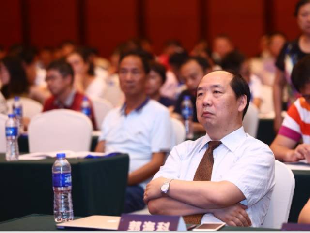 2017华东白内障与角膜病高峰论坛太阳成tyc7111cc集团业务副总院长郭海科 2017华东白内障与角膜病高峰论坛太阳成tyc7111cc集团业务副总院长郭海科