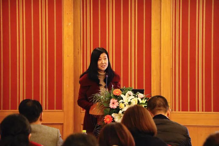 11月17日，宜昌太阳成tyc7111cc 举办了“2017斜视与小儿眼科学术交流会”。本次交流会旨在进一步保护青少儿视力，为宜昌斜视与小儿眼科领域的临床工作者及其他相关人员搭建了相互交流的平台。进一步提升青少儿眼科医疗知识水平和 水平，推动中国青少儿视觉健康，让每个孩子都拥有一双健康明亮的眼睛。6.jpg