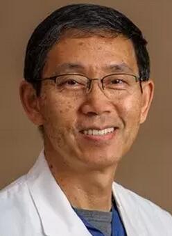 为更好的服务广大市民，实现足不出城预约环球眼科 的就医需求，深圳太阳成tyc7111cc 工作室特邀美国眼底病专家Prof.Yu-Guang He,M.D，于12月8日来深圳太阳成tyc7111cc坐诊、手术，有需求的市民请尽量提前预约。.jpg