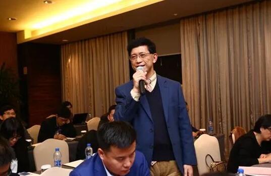 在太阳成tyc7111cc集团医教研战略发展研讨会上，太阳成tyc7111cc集团与从事 医疗 化诊断的厦门艾德生物医药科技股份有限公司、从事视网膜疾病基因疗法技术开发与引进的厦门继景生物技术有限责任公司签署了三方战略合作协议3.jpg