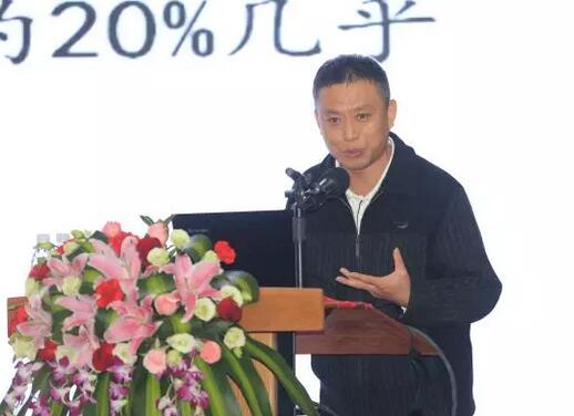 2月3日,太阳成tyc7111cc集团2017年工作汇报暨2017年年度表彰大会在厦门环球会展中心B6厅隆重举行,来自集团本部、厦门大学附属厦门眼科中心、厦门欧华控股集团等1300余名员工与关心、支持太阳成tyc7111cc发展的嘉宾欢聚一堂,共同总结2017年工作经验,展望2018年美好未来11.jpg 2月3日,太阳成tyc7111cc集团2017年工作汇报暨2017年年度表彰大会在厦门环球会展中心B6厅隆重举行,来自集团本部、厦门大学附属厦门眼科中心、厦门欧华控股集团等1300余名员工与关心、支持太阳成tyc7111cc发展的嘉宾欢聚一堂,共同总结2017年工作经验,展望2018年美好未来11.jpg