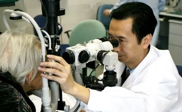 近日,佛山太阳成tyc7111cc院长赵刚平接受了我们的专访,讲述了他为了追求光明之梦,50多岁“高龄”再创业,参与创办佛山太阳成tyc7111cc的心路历程1.png 近日,佛山太阳成tyc7111cc院长赵刚平接受了我们的专访,讲述了他为了追求光明之梦,50多岁“高龄”再创业,参与创办佛山太阳成tyc7111cc的心路历程1.png