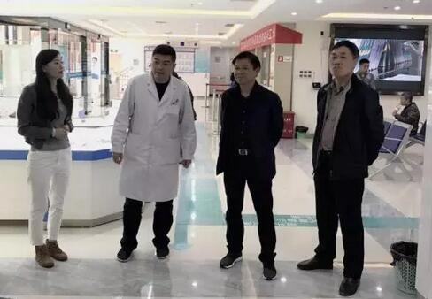 平塘县残联到贵阳阳明眼科医院慰问“白内障复明工程”中平塘县白内障患者1.jpg 平塘县残联到贵阳阳明眼科医院慰问“白内障复明工程”中平塘县白内障患者1.jpg