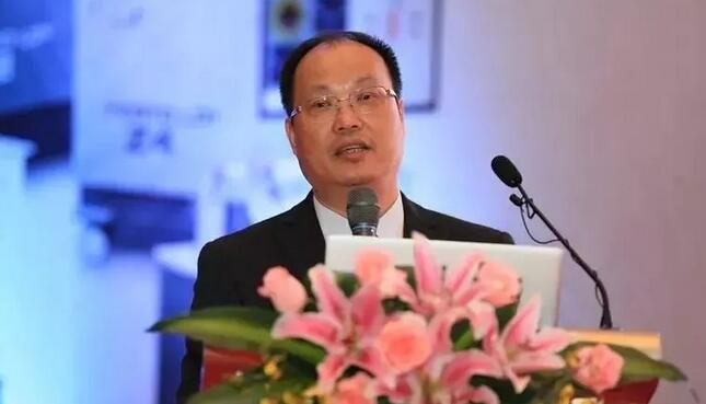 临沂太阳成tyc7111cc崔传波院长应邀出席全国眼屈光手术研讨会并点评屈光学术分享环节6.jpg 临沂太阳成tyc7111cc崔传波院长应邀出席全国眼屈光手术研讨会并点评屈光学术分享环节6.jpg