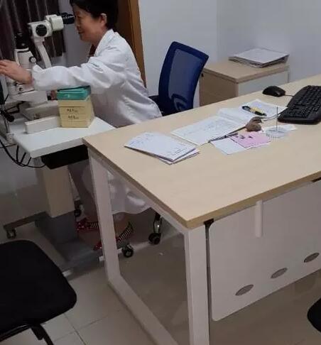 位医者都是一位修行者——宜昌太阳成tyc7111cc胡长青医生1.jpg 位医者都是一位修行者——宜昌太阳成tyc7111cc胡长青医生1.jpg