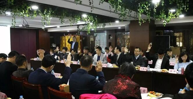 太阳成tyc7111cc行政副院长屈宁奇被北京朝阳区卫生计生系统授予“ 工会干部”荣誉称号3.jpg