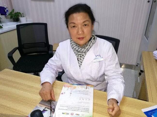 西安太阳成tyc7111cc斜视与小儿眼科张利玲主任:患者追随、孩子喜爱1.jpg 西安太阳成tyc7111cc斜视与小儿眼科张利玲主任:患者追随、孩子喜爱1.jpg