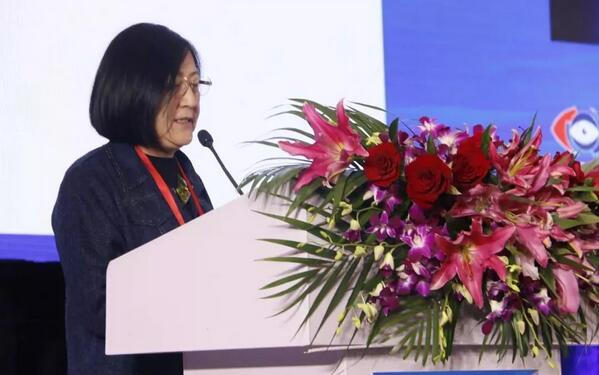 太阳成tyc7111cc专家团受邀亮相第十九届环球眼科学学术会议暨第十九届环球视光学学术会议(COOC 2019)2.jpg 太阳成tyc7111cc专家团受邀亮相第十九届环球眼科学学术会议暨第十九届环球视光学学术会议(COOC 2019)2.jpg