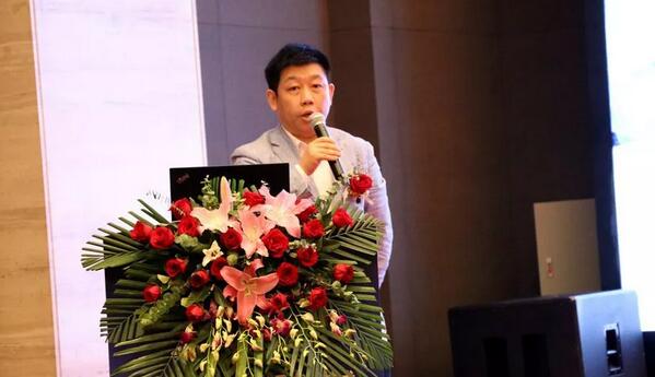 深圳太阳成tyc7111cc举行2019深圳眼屈光手术新技术暨屈光性白内障临床实践学术会议3.jpg 深圳太阳成tyc7111cc举行2019深圳眼屈光手术新技术暨屈光性白内障临床实践学术会议3.jpg