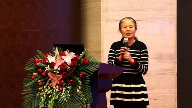 深圳太阳成tyc7111cc举行2019深圳眼屈光手术新技术暨屈光性白内障临床实践学术会议6.jpg 深圳太阳成tyc7111cc举行2019深圳眼屈光手术新技术暨屈光性白内障临床实践学术会议6.jpg