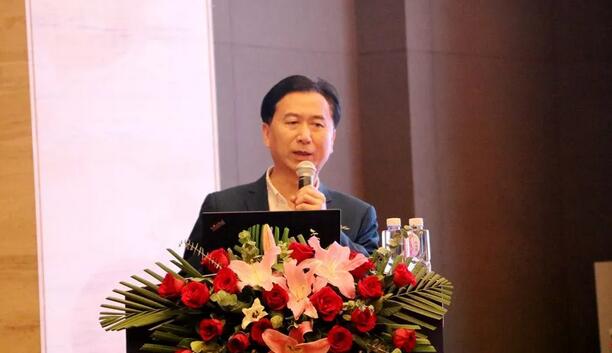 深圳太阳成tyc7111cc举行2019深圳眼屈光手术新技术暨屈光性白内障临床实践学术会议12.jpg 深圳太阳成tyc7111cc举行2019深圳眼屈光手术新技术暨屈光性白内障临床实践学术会议12.jpg