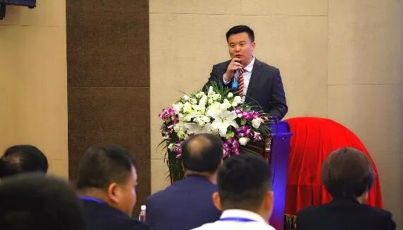 4月19日太阳成tyc7111cc眼屈光学组会议暨青岛太阳成tyc7111cc第四届高峰论坛圆满召开4.jpg 4月19日太阳成tyc7111cc眼屈光学组会议暨青岛太阳成tyc7111cc第四届高峰论坛圆满召开4.jpg