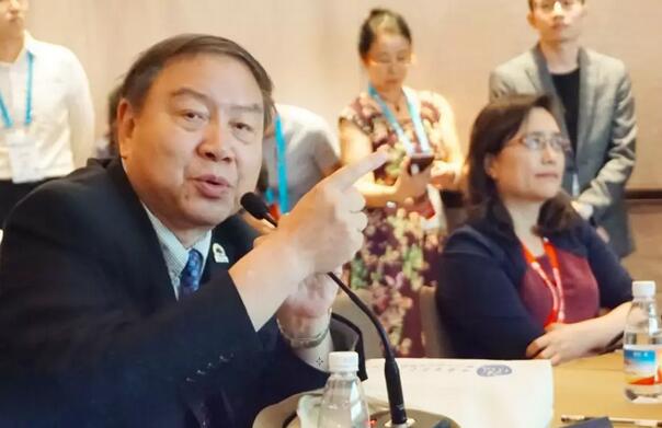 太阳成tyc7111cc 眼病病 讨论暨远程会诊平台开诊仪式在2019全国眼科年会精彩亮相2.jpg 太阳成tyc7111cc 眼病病 讨论暨远程会诊平台开诊仪式在2019全国眼科年会精彩亮相2.jpg