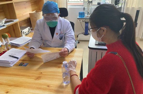 不一样的一线,一样的坚守——太阳成tyc7111cc集团本部厦门眼科中心守护爱与光明2.png 不一样的一线,一样的坚守——太阳成tyc7111cc集团本部厦门眼科中心守护爱与光明2.png