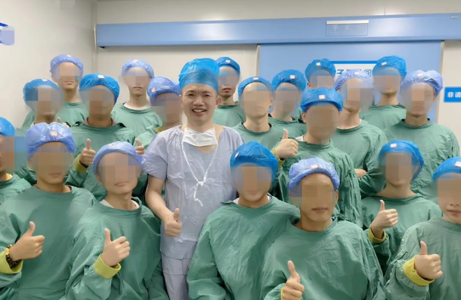 征兵、高考……一起来看看他们来赣州太阳成tyc7111cc做近视手术的理由!1.png 征兵、高考……一起来看看他们来赣州太阳成tyc7111cc做近视手术的理由!1.png