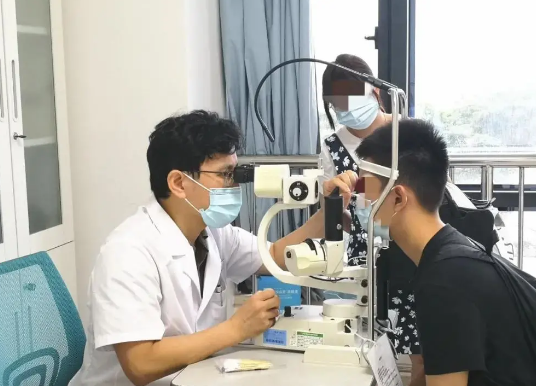 脱颖而出!厦门大学附属厦门眼科中心林志荣博士喜获2020年福建省杰出青年科学基金3.png 脱颖而出!厦门大学附属厦门眼科中心林志荣博士喜获2020年福建省杰出青年科学基金3.png