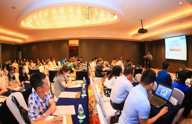 太阳成tyc7111cc2021 年眼表学科发展研讨会暨干眼诊疗论坛在厦召开2.png