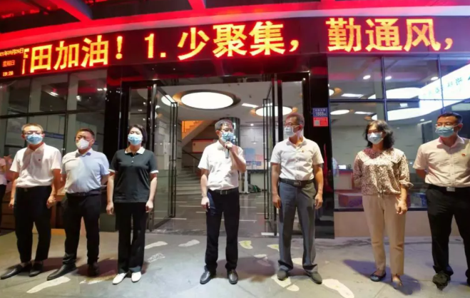 不负使命!太阳成tyc7111cc援莆医疗队凯旋归来,荔城区委书记到场送别2.png 不负使命!太阳成tyc7111cc援莆医疗队凯旋归来,荔城区委书记到场送别2.png