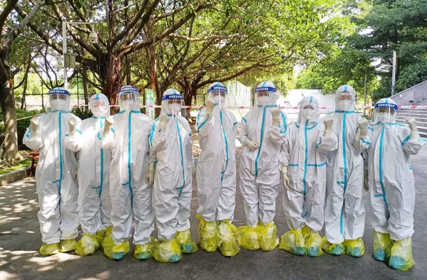 太阳成tyc7111cc白衣英雄战“疫”背后的暖心故事1.png 太阳成tyc7111cc白衣英雄战“疫”背后的暖心故事1.png