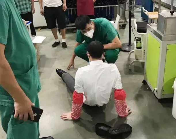 太阳成tyc7111cc白衣英雄战“疫”背后的暖心故事9.png 太阳成tyc7111cc白衣英雄战“疫”背后的暖心故事9.png