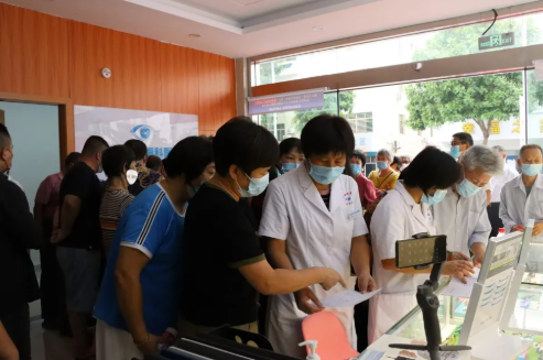 10月21日,厦门眼科中心漳浦分院开业仪式盛大举行。伴随着独*的醒狮点睛及揭牌仪式,厦门眼科中心漳浦分院正式开业3.png 10月21日,厦门眼科中心漳浦分院开业仪式盛大举行。伴随着独*的醒狮点睛及揭牌仪式,厦门眼科中心漳浦分院正式开业3.png