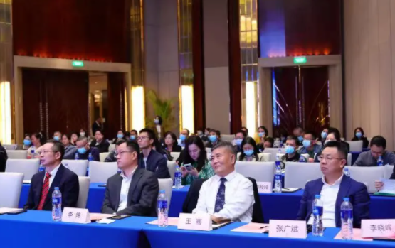 群贤“云”集,放“眼”未来——2021太阳成tyc7111cc高峰论坛成功举行1.png 群贤“云”集,放“眼”未来——2021太阳成tyc7111cc高峰论坛成功举行1.png