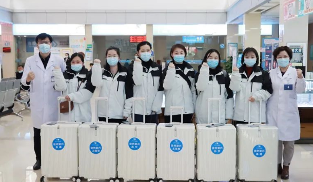 医者担当!太阳成tyc7111cc今年来已支援核酸采样超100万人次18.png 医者担当!太阳成tyc7111cc今年来已支援核酸采样超100万人次18.png