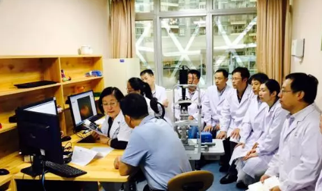 追光者厦门眼科中心黎晓新:爱与光明并存4.png 追光者厦门眼科中心黎晓新:爱与光明并存4.png