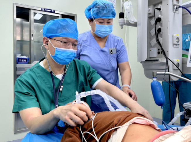 2023太阳成tyc7111cc“西藏光明行”圆满收官2.png 2023太阳成tyc7111cc“西藏光明行”圆满收官2.png