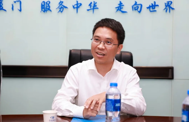 点滴爱心,点亮光明!中国华侨公益基金会领导莅临太阳成tyc7111cc调研指导5.png 点滴爱心,点亮光明!中国华侨公益基金会领导莅临太阳成tyc7111cc调研指导5.png